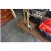 Image 2 : KING 600 TRUMPET W/ CASE AND STAND