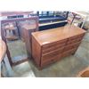 Image 1 : 6 DRAWER DE FEHR DRESSER W/ MIRROR