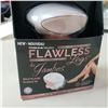 Image 2 : FLAWLESS LEG HAIR REMOVAL