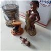 Image 2 : BLACK AMERICANA FIGURES AND CUP