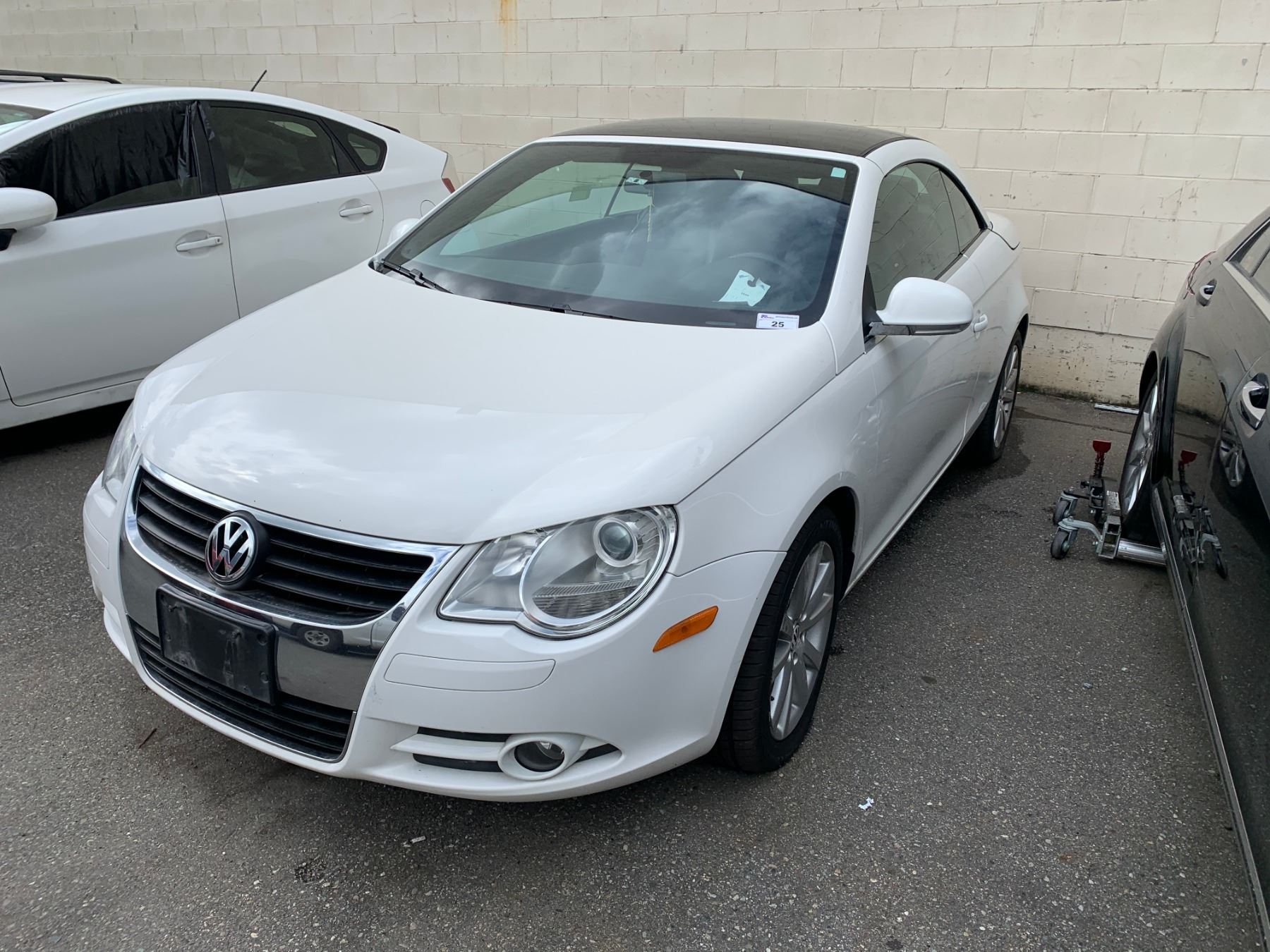 2008 Volkswagen Eos 2.0 T Reviews 2008 VOLKSWAGEN EOS 2.0T, 2DR CONVERTIBLE, WHITE, VIN WVWBA71F08V047853