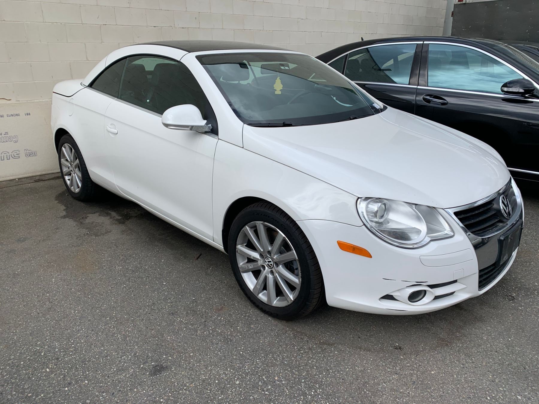 2008 Volkswagen Eos 2.0 T Reviews 2008 VOLKSWAGEN EOS 2.0T, 2DR CONVERTIBLE, WHITE, VIN WVWBA71F08V047853