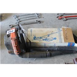 HUSQUAVARNA BACK PACK BLOWER (RUNNING)