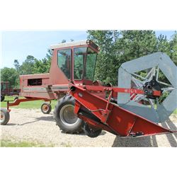1983 IH 4000 GAS SWATHER