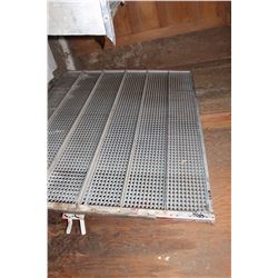 SIEVE FOR IH 2188 COMBINE