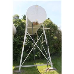 1000 GALLON FUEL TANK & STAND