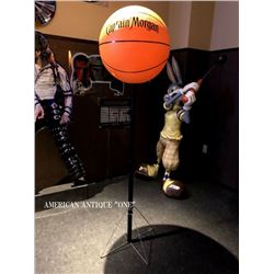 Basketball/Display Captain Morgan 177cm