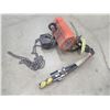 Image 2 : CM Shopair 300lbs Pneumatic Hoist, S/N: SS5334SU