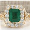 Image 1 : 4.05 CTW Natural Emerald And Diamond Ring In 18K Yellow Gold