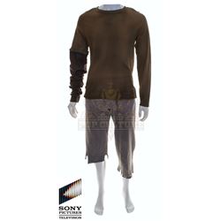 Future Man (TV) – Josh Futturman’s (Josh Hutcherson) Outfit – FM331