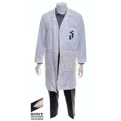 Future Man (TV) – Dr. Stu Camillo’s (Haley Joel Osment) Outfit – FM342
