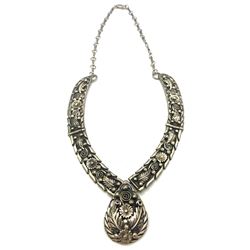 .925 "D" HALLMARK NAVAJO NECKLACE