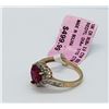 Image 2 : 10K GOLD RING W RUBY STONE SIZE 7
