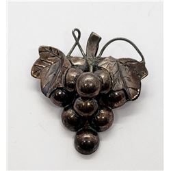 VINTAGE "ND" SIGNED STERLING GRAPE CLUSTER PIN