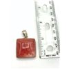 Image 4 : .925 SQUARE PENDANT WITH LARGE TRANSLUCENT RED