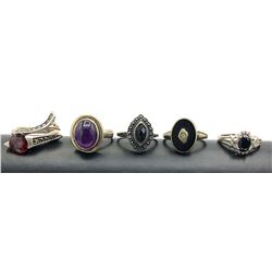 5 RINGS STERLING W DARK STONES SZ 5