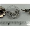 Image 4 : 3 BROOCHES VINTAGE- FLORAL, BELL, GREEN