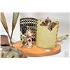 Image 2 : Selection of vintage collectibles including a two branch 14" bud vase, a small bird motif table lamp