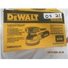 Image 1 : New in Box De Walt 5" Orbit Sander