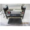 Image 2 : Delta TP300 12" Thickness Planer