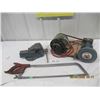 Image 1 : 3 Items - H.M. Bench Grinder, Hand Meat Saw & 3 1/2 Vice