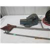 Image 3 : 3 Items - H.M. Bench Grinder, Hand Meat Saw & 3 1/2 Vice
