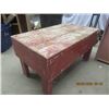 Image 2 : 2 Items - Painted Stand, Painted 2 Door Sliding Shelf