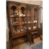 Image 3 : China cabinet