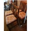 Image 5 : Lot of 5 chairs