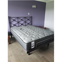 Adjustable new Queen bed