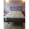 Image 2 : Adjustable new Queen bed