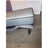 Image 8 : Adjustable new Queen bed