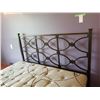 Image 9 : Adjustable new Queen bed