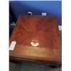Image 3 : Wood end table