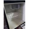 Image 4 : Mini fridge C