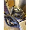 Image 2 : Shop Vac and Hand Saws