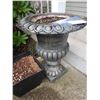 Image 2 : Large planters A