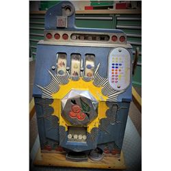 Antique Mills Dime Slot Machine - Works Well -