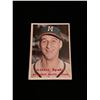 Image 1 : 1957 Topps Warren Spahn  No Creases
