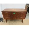 Image 1 : 3 Drawer Mid Century Style Chest -18" x 39" x 26"