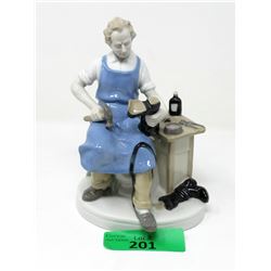 Vintage German Grafenthal Porcelain Figurine