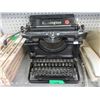 Image 1 : Vintage Remington 16 Manual Typewriter