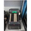 Image 1 : Vintage Adding Machine