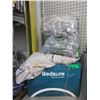 Image 1 : 3 Pieces of Bedding - Unknown Size