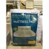 Image 1 : Bedding Essentials Queen Size Mattress Pad