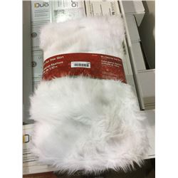 60" Faux Fur Tree Skirt - White