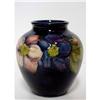 Image 1 : Chubby  MOORCROFT VASE #1008894