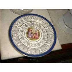 Pictured Gold Trim Plate Signed #1025142