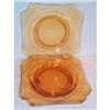 Image 1 : Three Cambridge Amber Elegant Square Plates #1025780