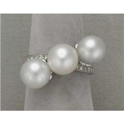 platinum, diamond and cultured pearl ring #981346